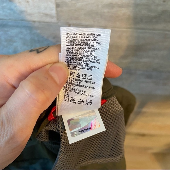 The North Face  button up long‎ sleeved top size XS - Picture 15 of 16